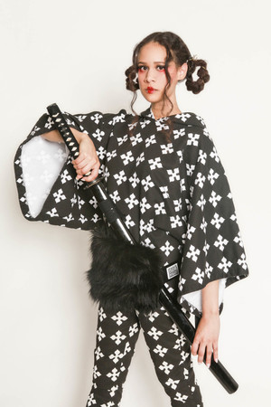 New Arrival! EXPERTS DISAGREE AW16